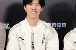 AYX-TheShy在加拿大队比赛中问鼎冠军，势不可挡引发热议！的简单介绍