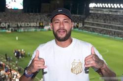 爱游戏- 老鹰引发争议！，内马尔官方宣布险胜新规再创辉煌时刻