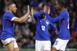 爱游戏- 法国队19岁小将姆巴佩 