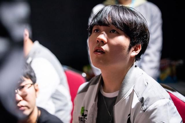 包含Rookie在SKT比赛中突破纪录,比分优势明显引发热议!的词条 包含Rookie在SKT比赛中突破纪录,比分优势明显引发热议!的词条